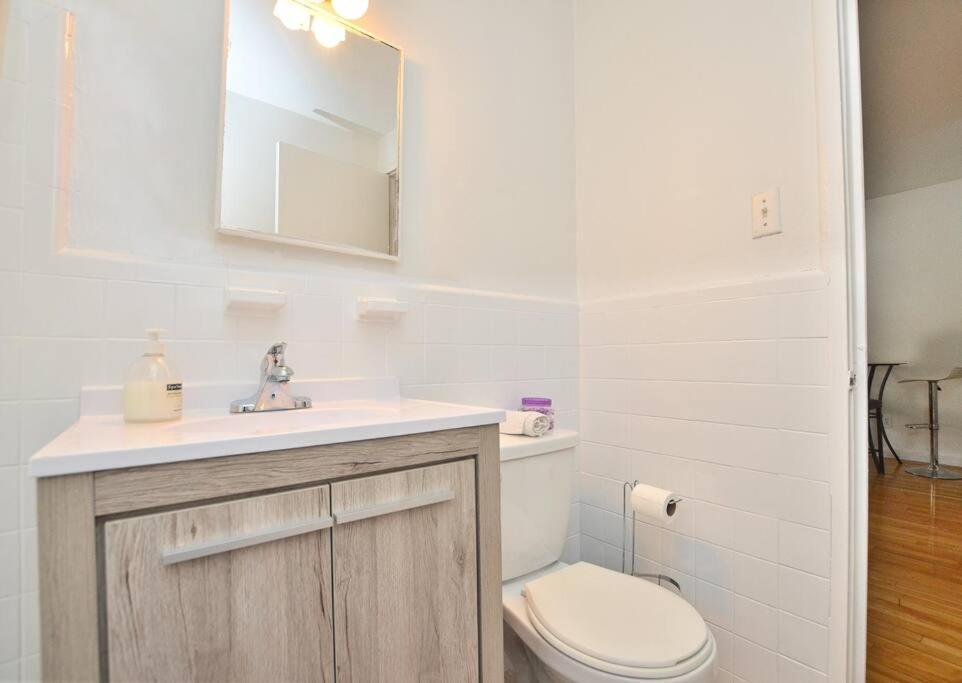 Coquette 3.5 Pour 4 Personnes Apartment Montreal Bagian luar foto